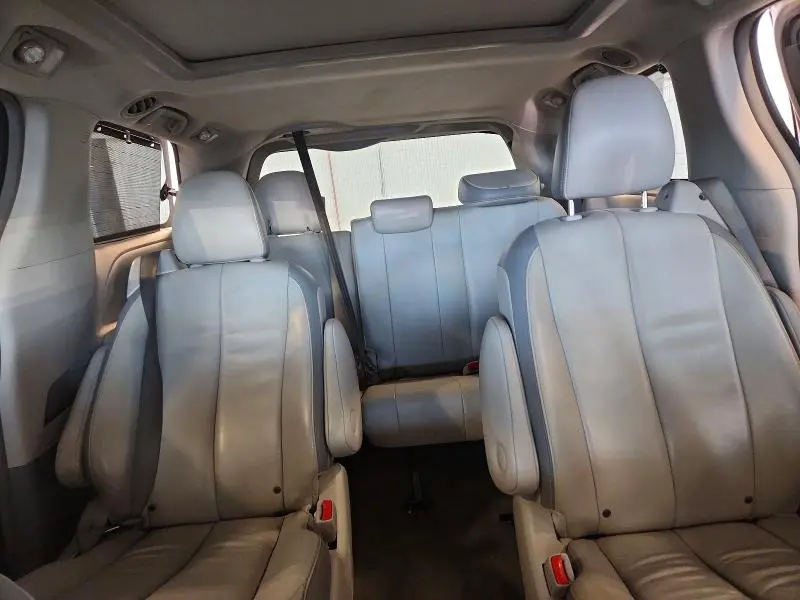 2013 TOYOTA SIENNA LIMITED 7-PASSENGER  