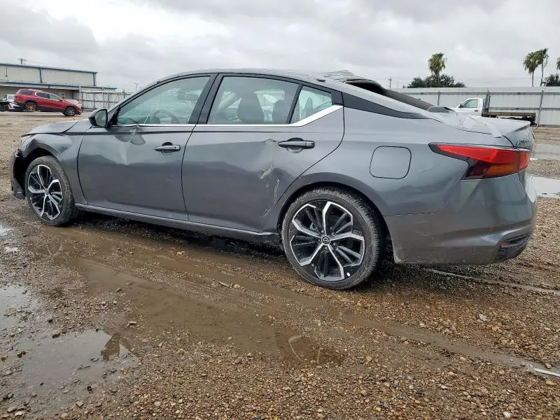 2025 NISSAN ALTIMA SR  