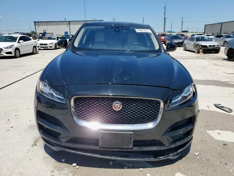 2017 JAGUAR F-PACE PRESTIGE  