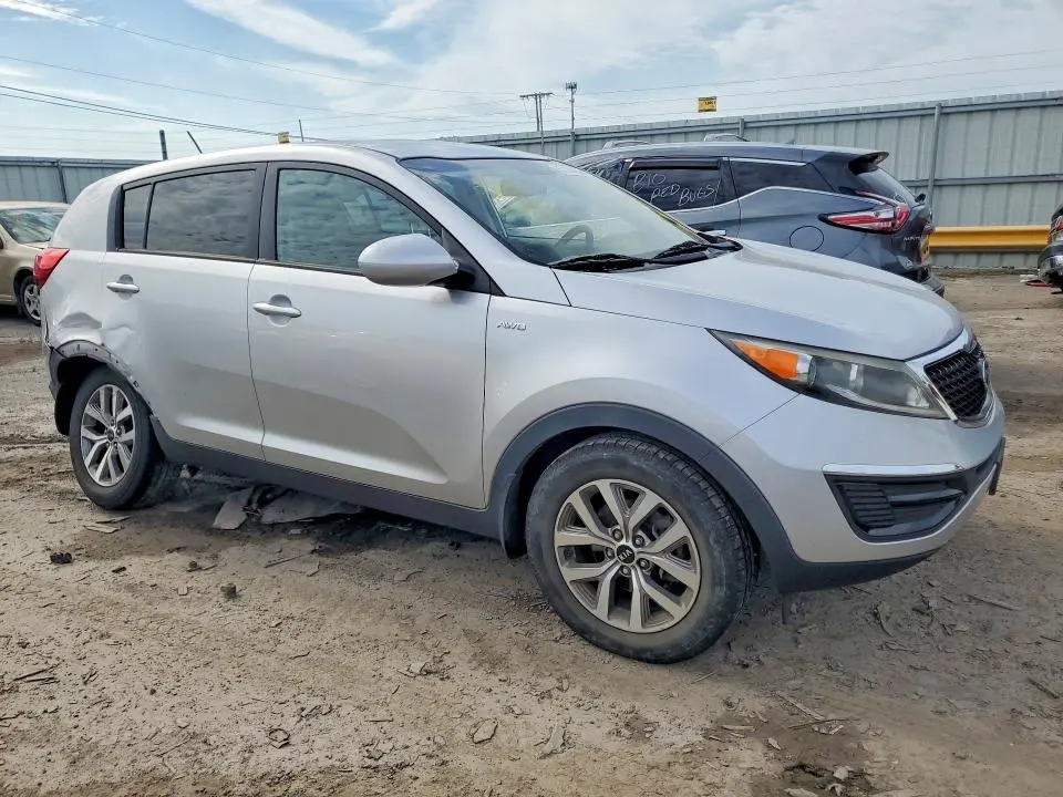 2016 KIA SPORTAGE LX  