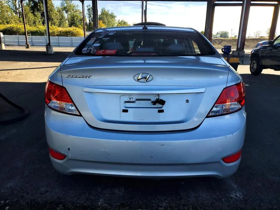 2013 HYUNDAI ACCENT GLS  