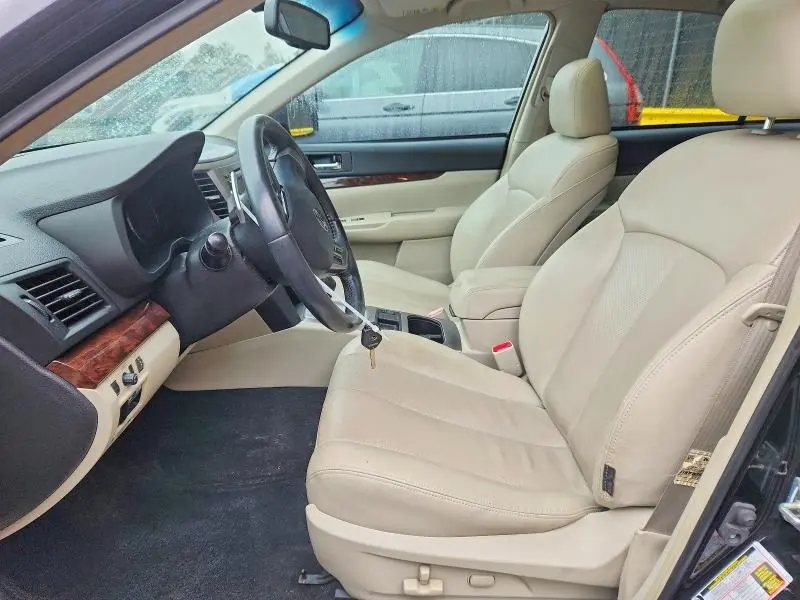 2013 SUBARU LEGACY 2.5I LIMITED  