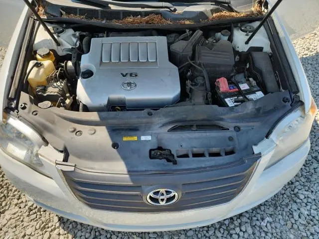 2010 TOYOTA AVALON XL  