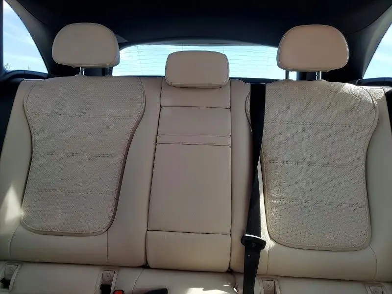 2024 MERCEDES-BENZ GLC 300  
