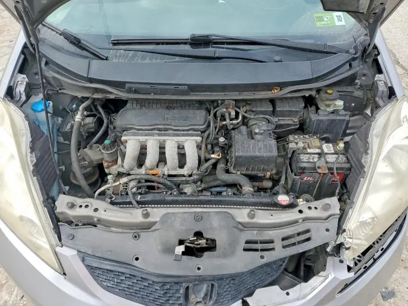 2010 HONDA FIT SPORT  