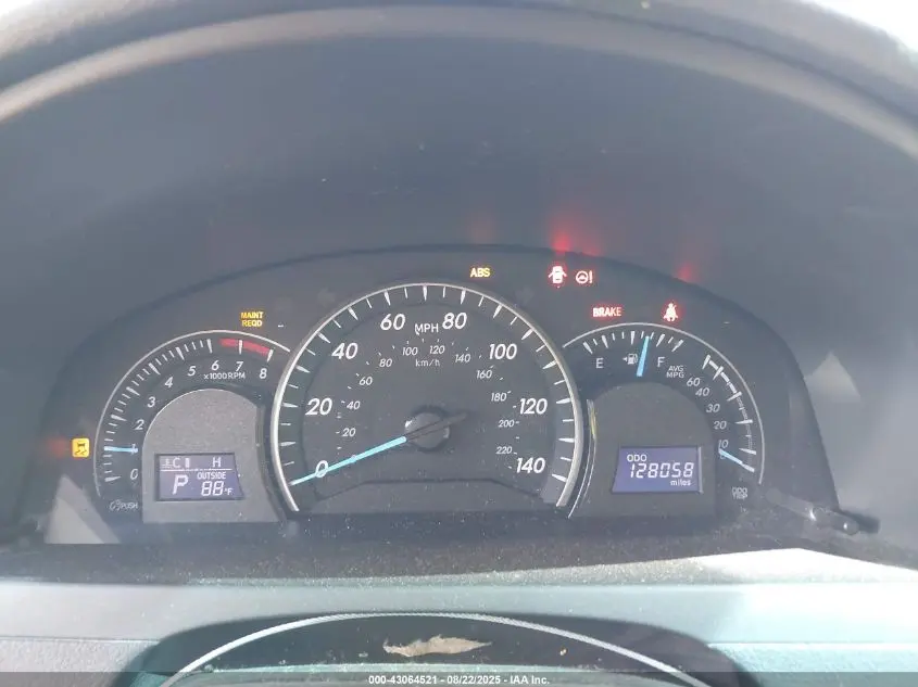 2014 TOYOTA CAMRY LE