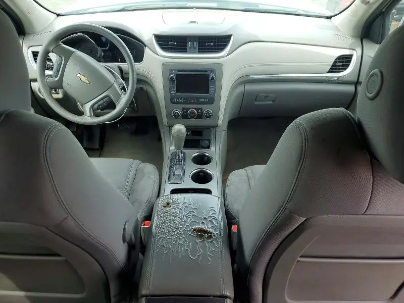 2014 CHEVROLET TRAVERSE LS  