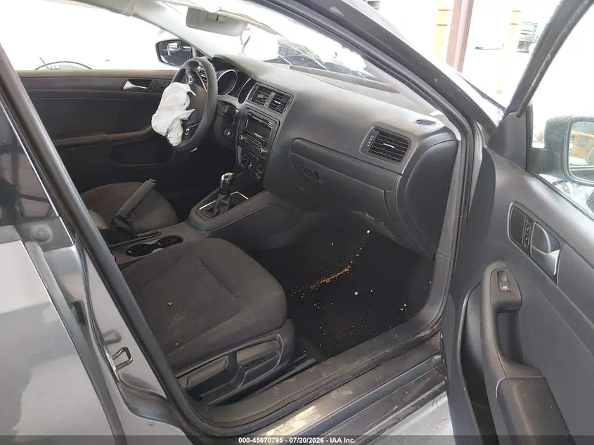 2015 VOLKSWAGEN JETTA 2.0L S