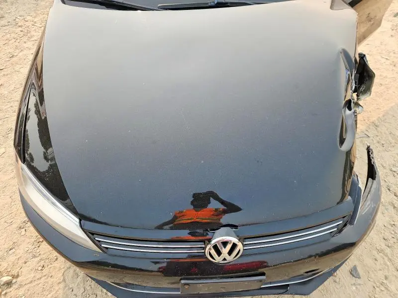 2013 VOLKSWAGEN JETTA SE  