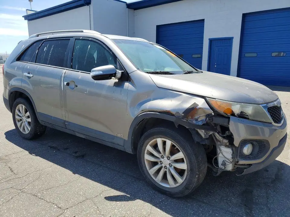 2011 KIA SORENTO EX  