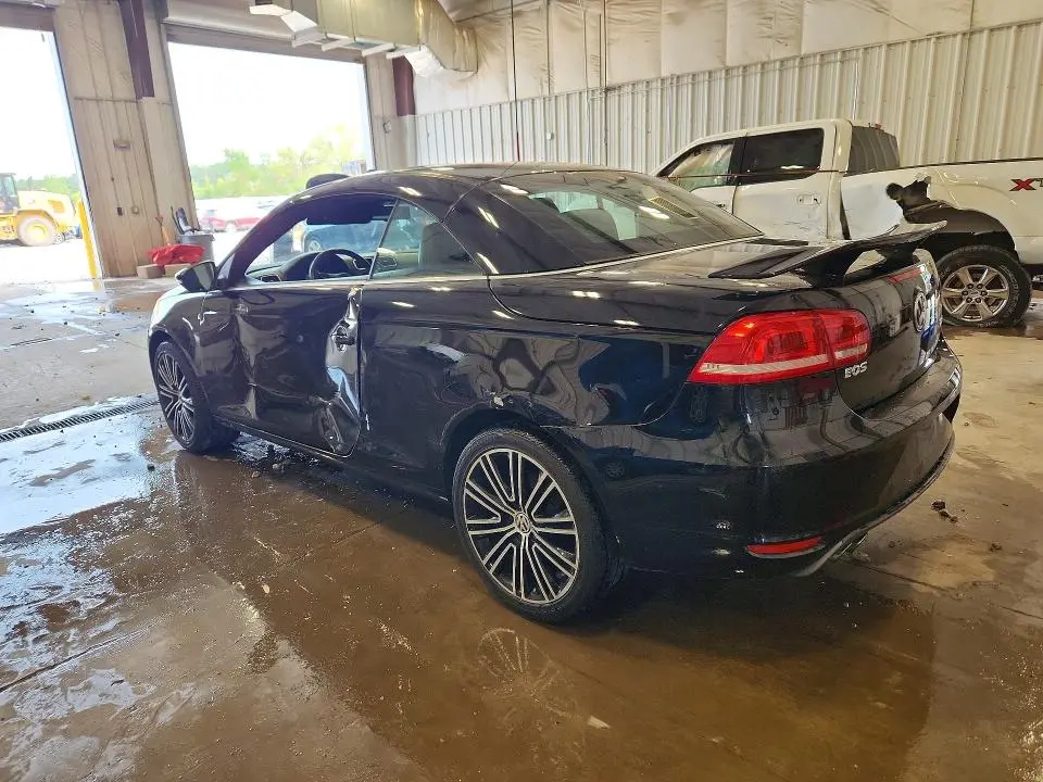 2015 VOLKSWAGEN EOS LUX  
