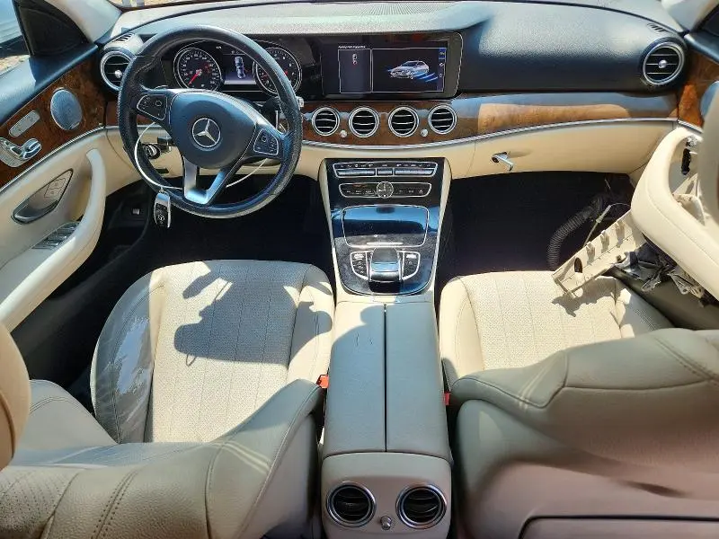 2017 MERCEDES-BENZ 300   