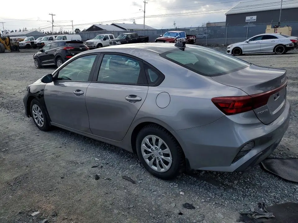 2023 KIA FORTE LX  