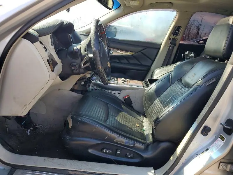 2011 INFINITI M37 X  