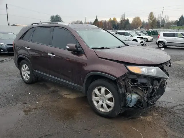 2013 KIA SORENTO LX  