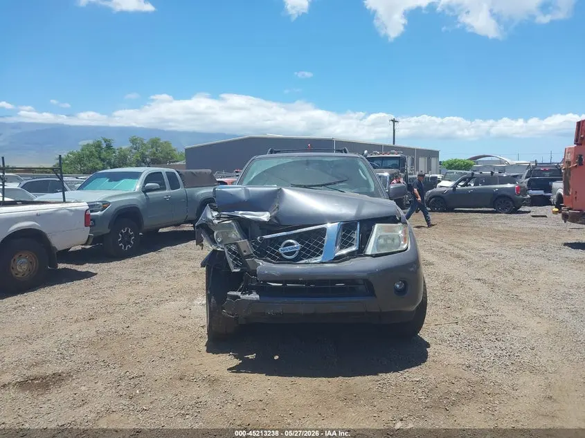 2012 NISSAN PATHFINDER SV