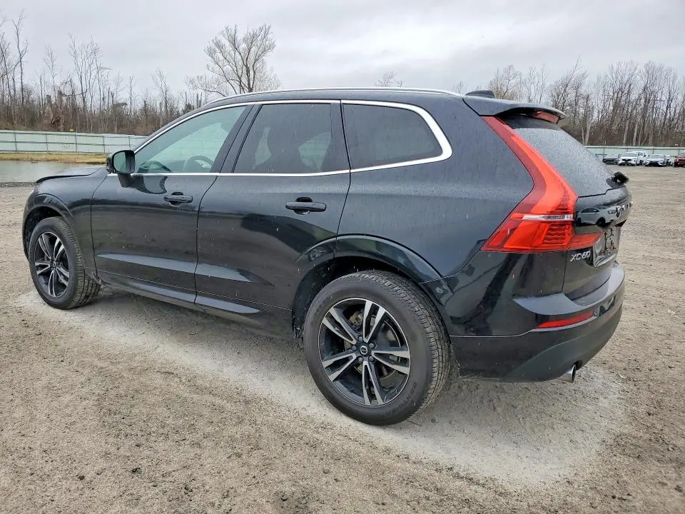 2020 VOLVO XC60 T5 MOMENTUM  