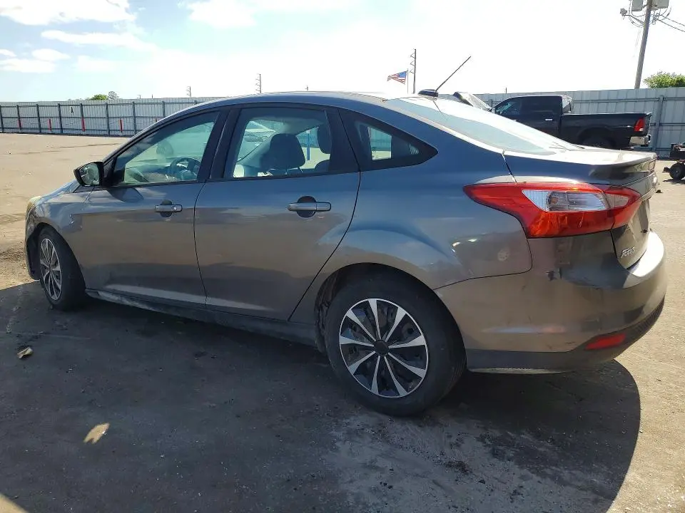 2012 FORD FOCUS SE  
