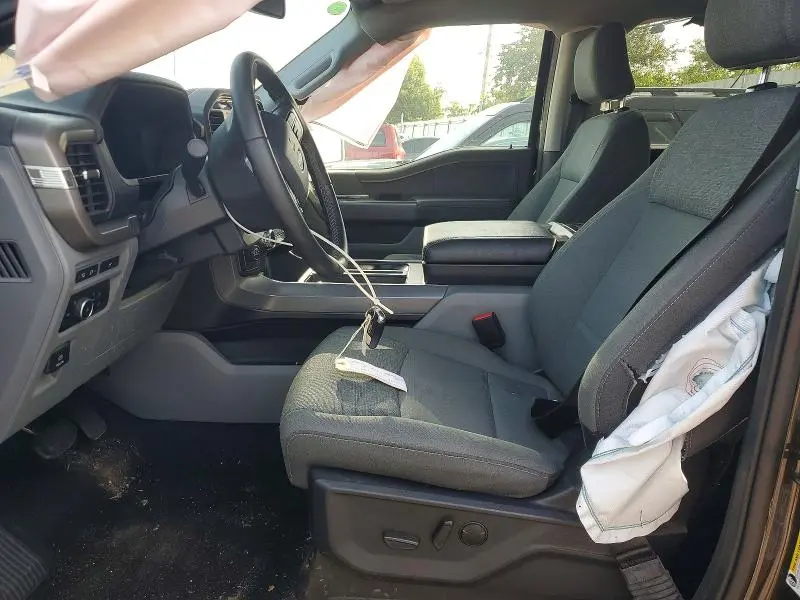 2024 FORD F150 XLT  