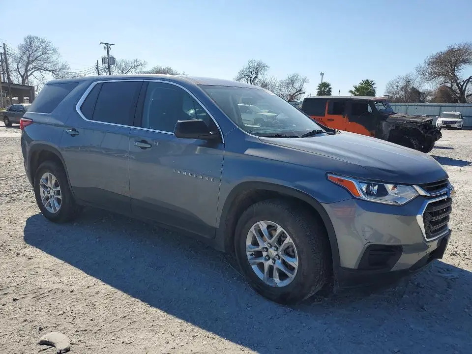 2021 CHEVROLET TRAVERSE LS  