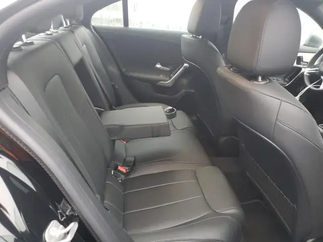 2025 MERCEDES-BENZ CLA 250