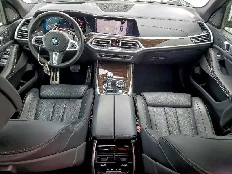 2020 BMW X7 M50I  