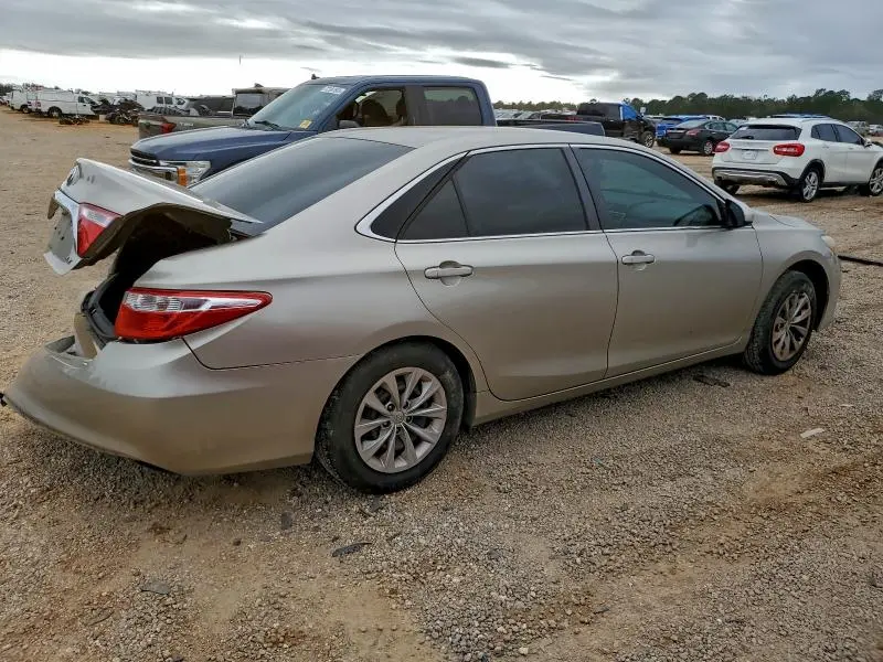 2015 TOYOTA CAMRY LE  