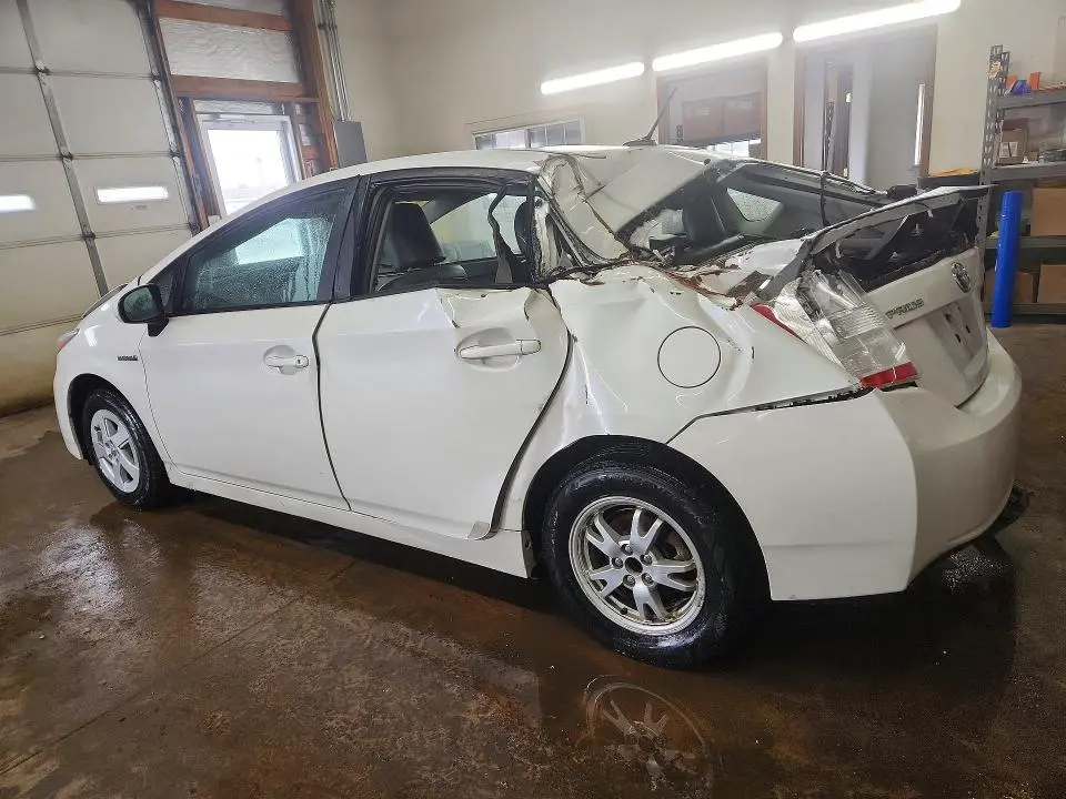 2011 TOYOTA PRIUS THREE  