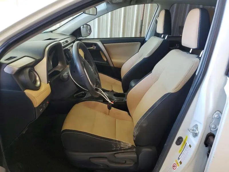2016 TOYOTA RAV4 XLE  