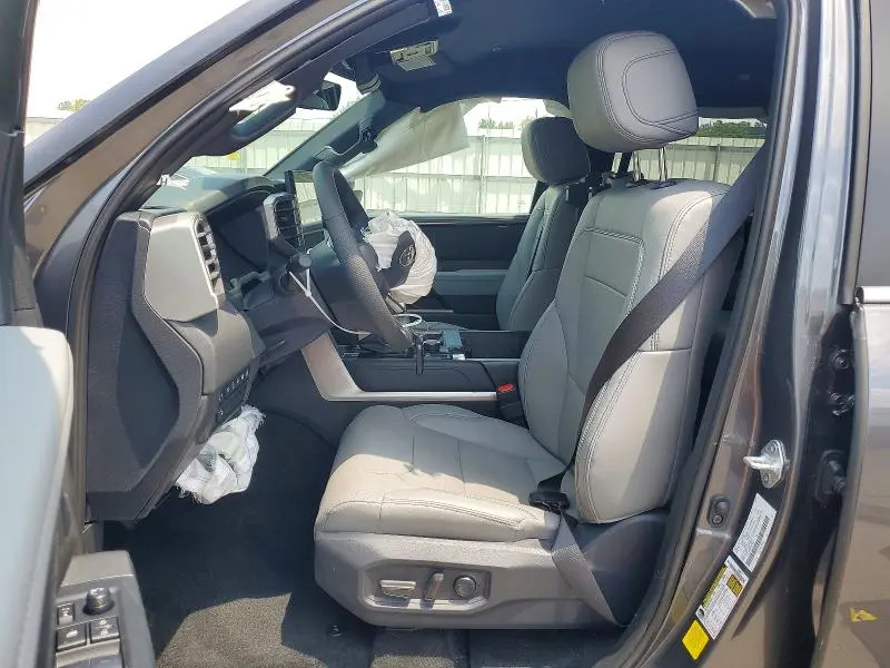 2026 TOYOTA TUNDRA CREWMAX LIMITED  