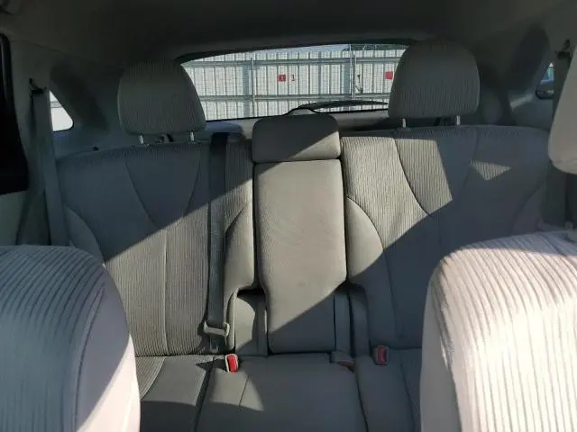 2013 TOYOTA VENZA LE  