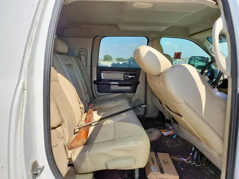 2015 RAM 3500 LARAMIE  