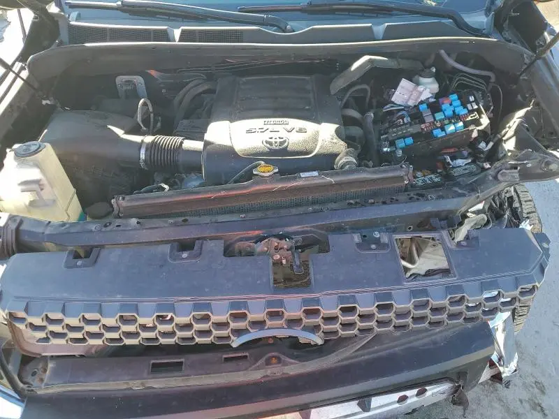 2018 TOYOTA TUNDRA CREWMAX SR5  