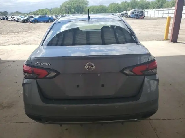 2021 NISSAN VERSA S  