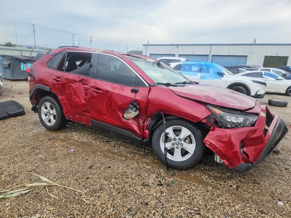2019 TOYOTA RAV4 XLE  