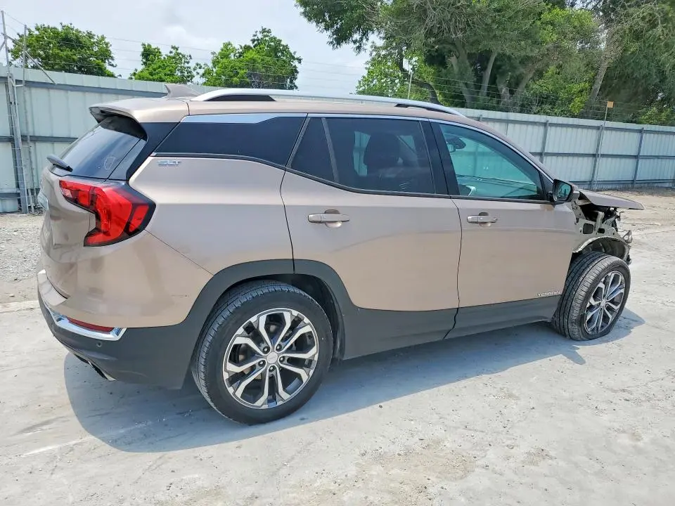 2019 GMC TERRAIN SLT  