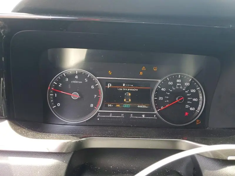 2023 KIA SORENTO LX  