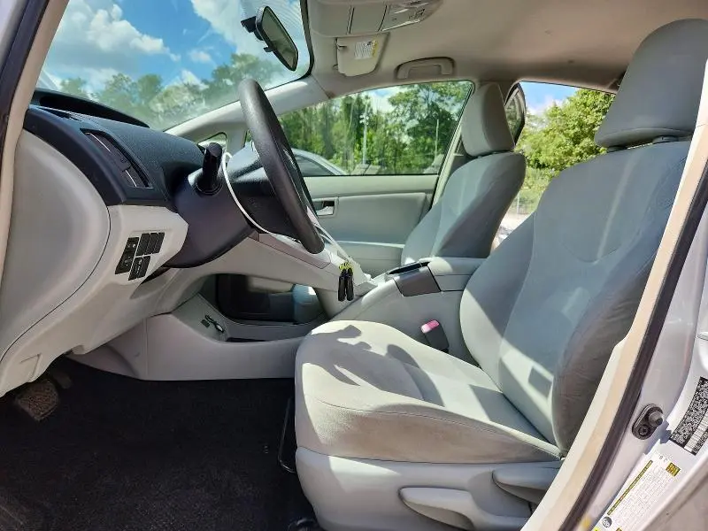 2013 TOYOTA PRIUS TWO  