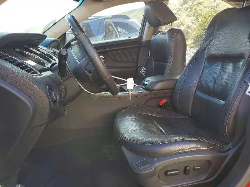 2011 FORD TAURUS LIMITED  