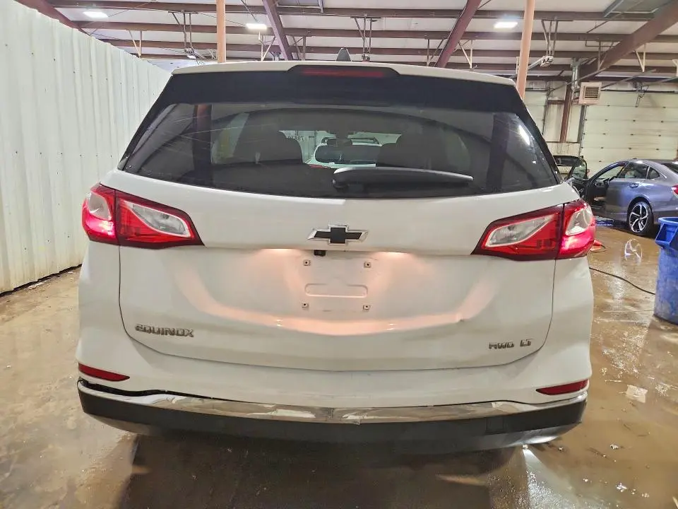 2020 CHEVROLET EQUINOX LT  