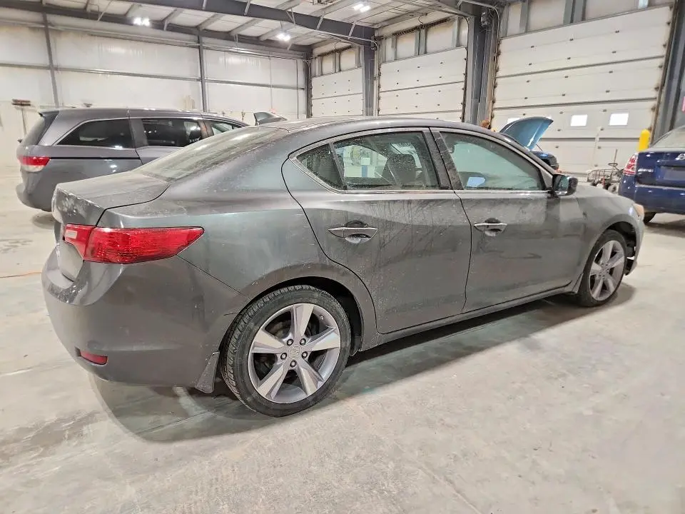 2013 ACURA ILX 20 TECH  