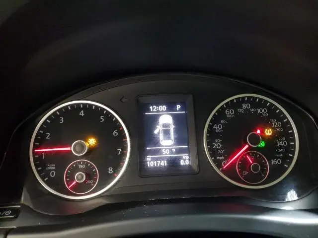 2016 VOLKSWAGEN TIGUAN S  