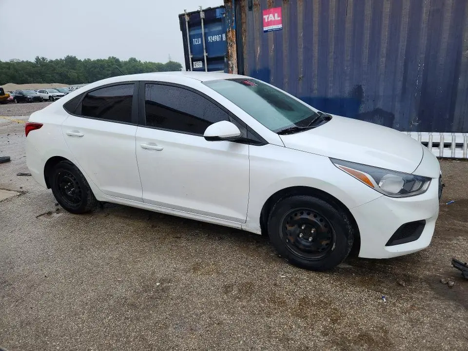 2019 HYUNDAI ACCENT SE  