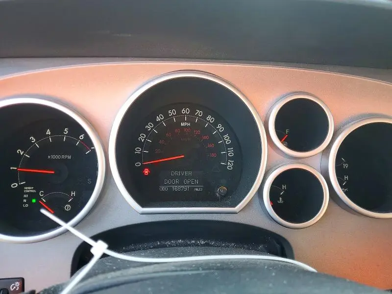 2011 TOYOTA SEQUOIA PLATINUM  