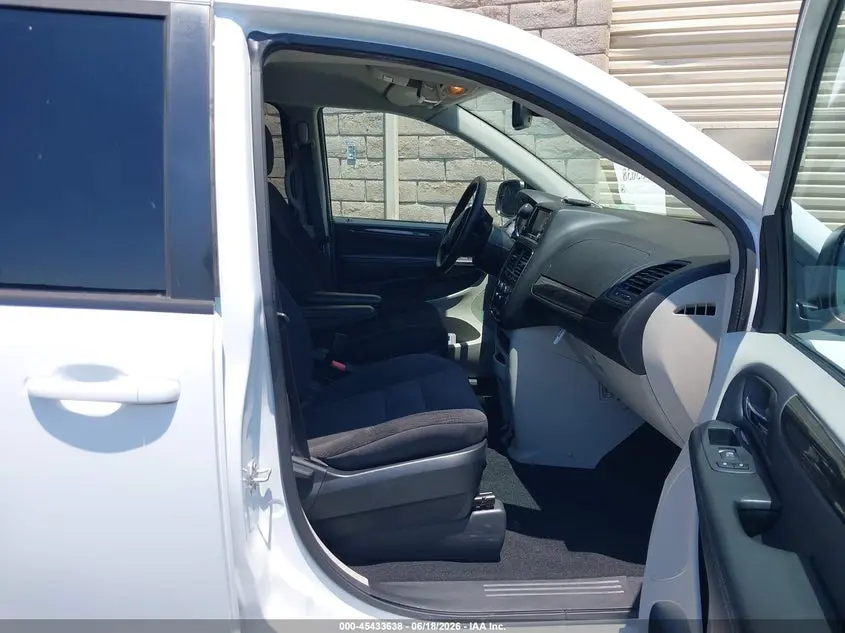 2018 DODGE GRAND CARAVAN SE