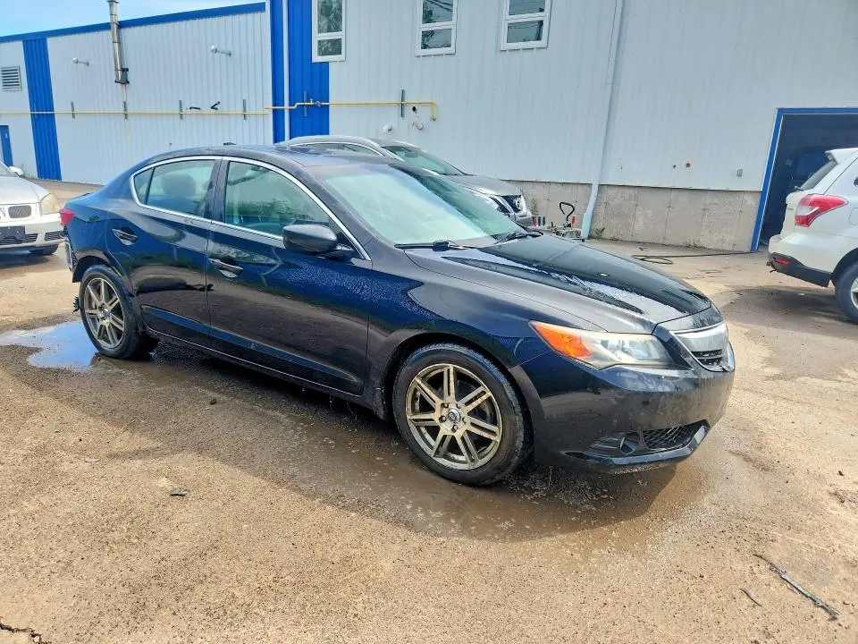 2013 ACURA ILX 20 PREMIUM  
