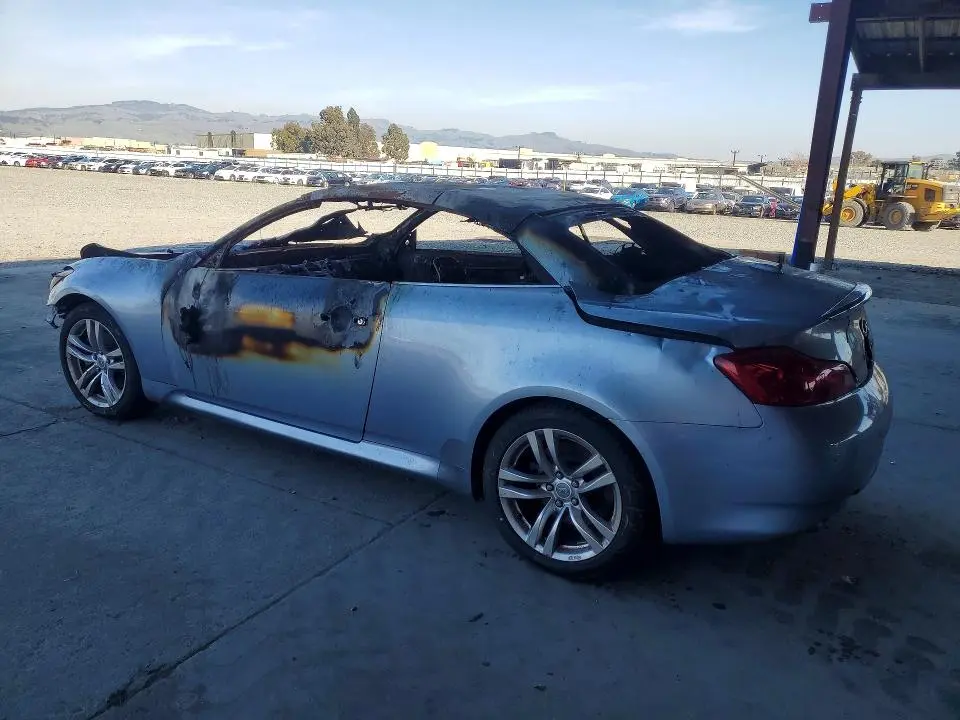 2010 INFINITI G37 BASE  