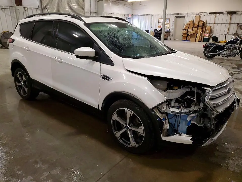 2018 FORD ESCAPE SEL  