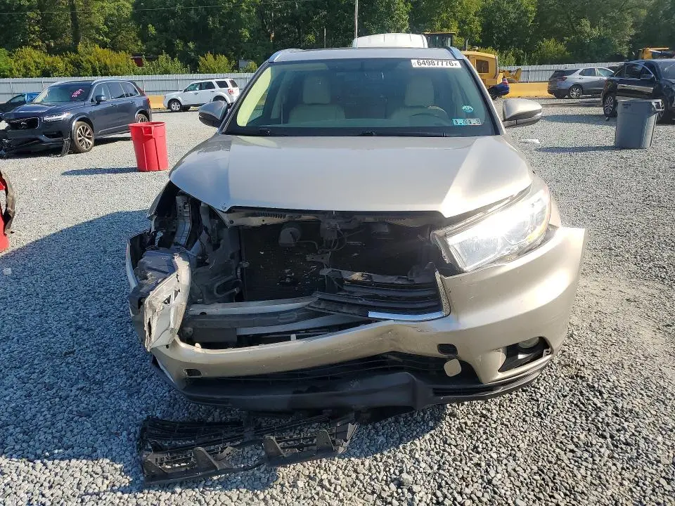2014 TOYOTA HIGHLANDER XLE  