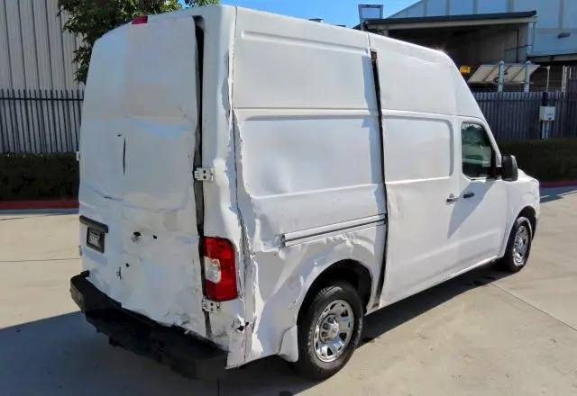 2021 NISSAN NV 2500 HD SV  